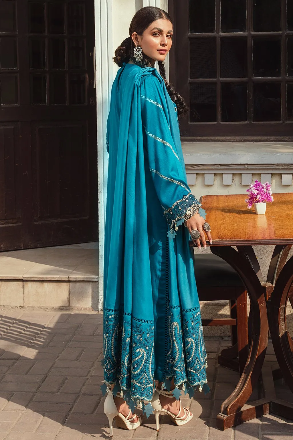 Afrozeh · Sardiyon Ki Kahani Winter Collection '21 – Feroza