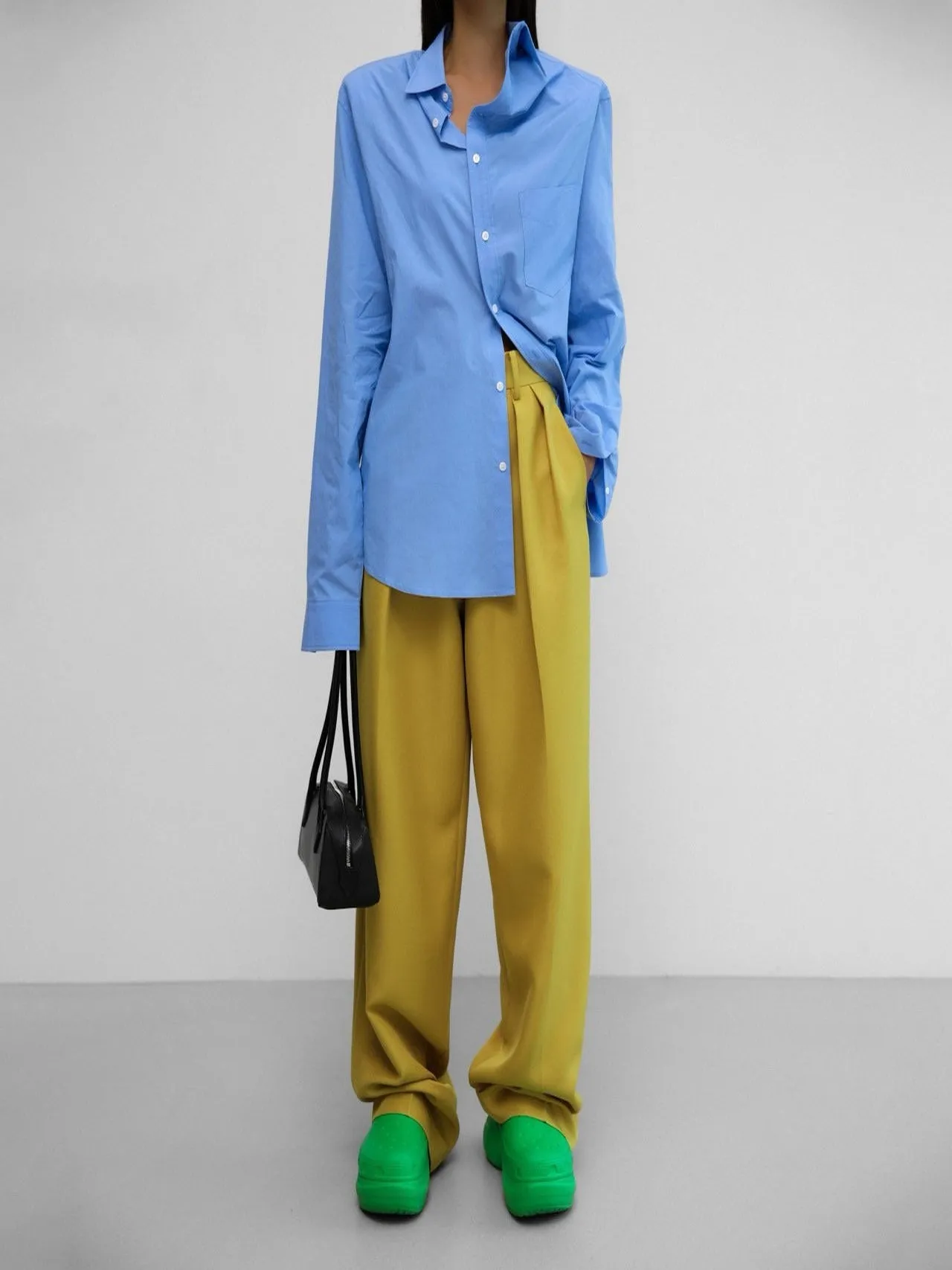 UNBALANCED COLLAR COTTON POPLIN SHIRT
